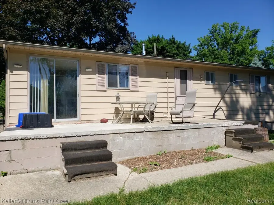 1867 Rustic Lane, Keego Harbor, MI 48320 - #3