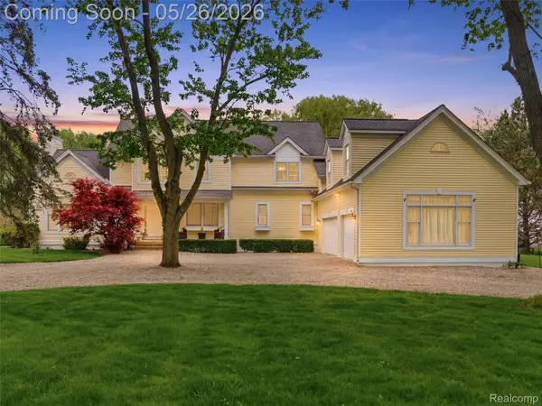 1185 Avon Circle W, RochesterHills, MI 48309
