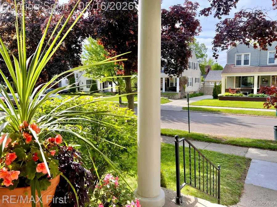 250 W Drayton Street, Ferndale, MI 48220 - #2
