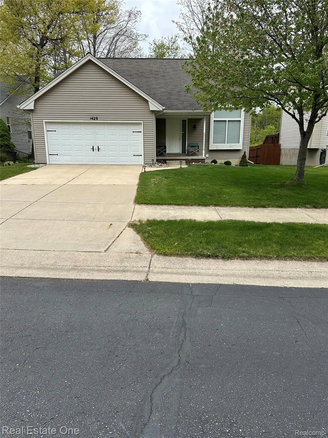 1429 Sherwood Forest Court, Waterford, MI 48327 - #1