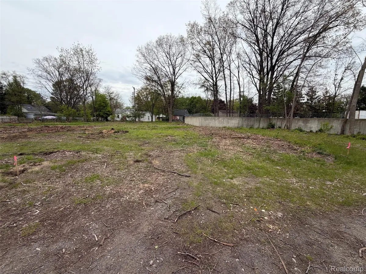 00008 Kinloch Street, Southfield, MI 48033 - #1