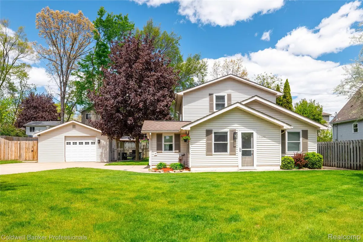 4020 Totem Lane, Waterford, MI 48328 - #1