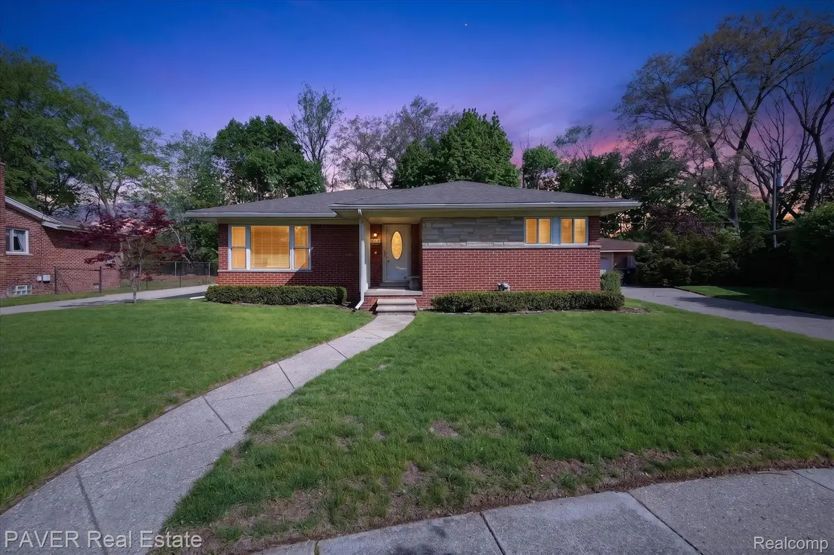34536 Grandon Street, Livonia, MI 48150 - #1