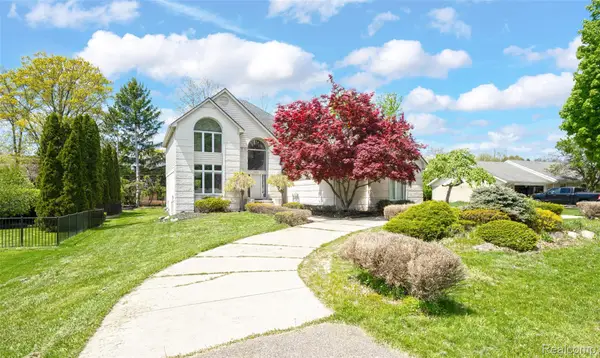 2337 Horseshoe Drive, WestBloomfield, MI 48322