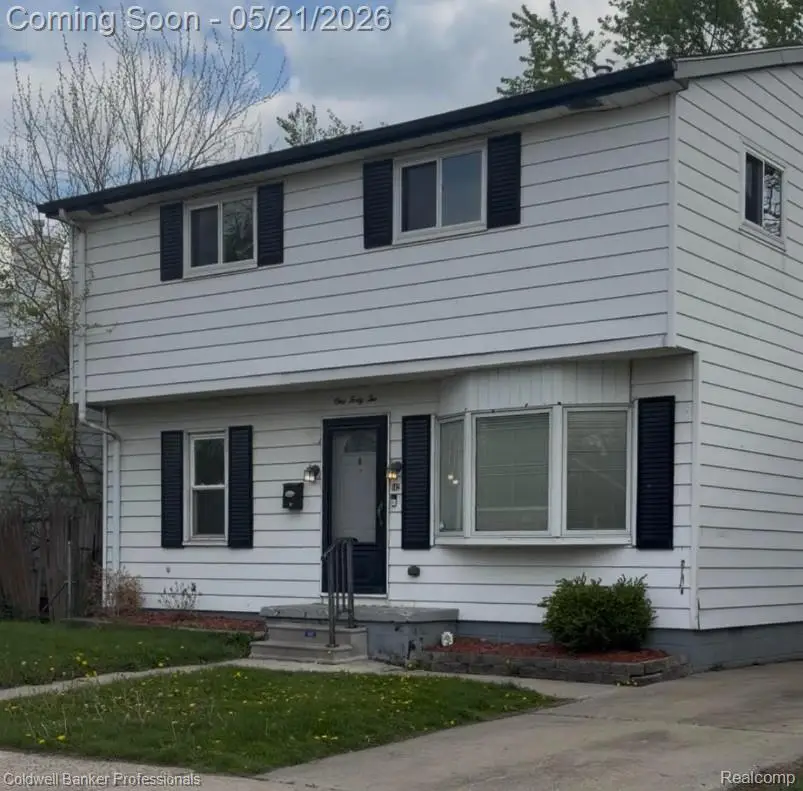142 E Dallas Avenue, Madison Heights, MI 48071 - #1