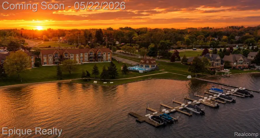 3434 Adams Shore Drive, Waterford, MI 48329 - #2