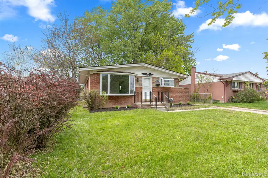 1072 S Venoy Road S, Westland, MI 48186 - #2