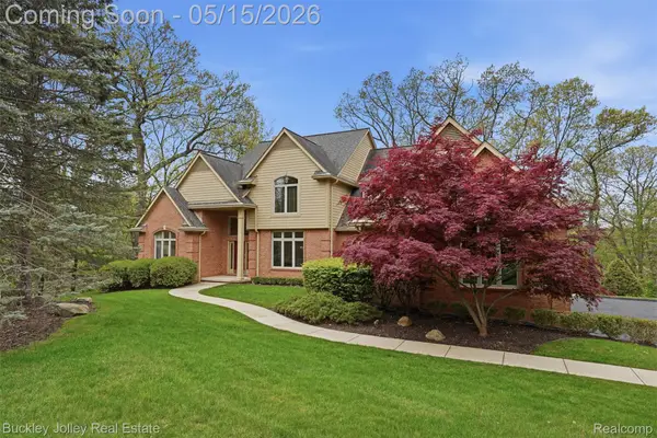 7919 Alta Vista Drive, Pinckney, MI 48169