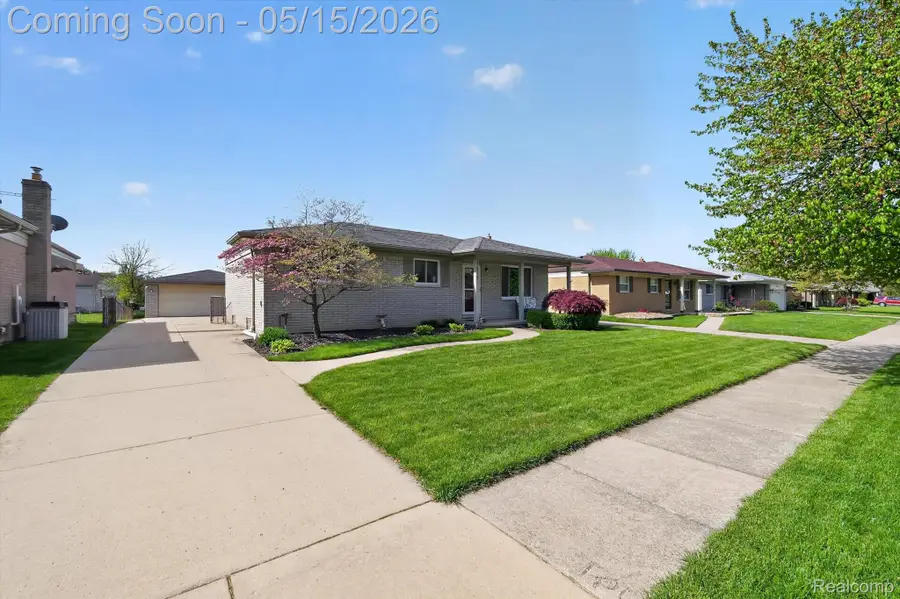 17830 Kuecken Street, Clinton, MI 48038 - #2