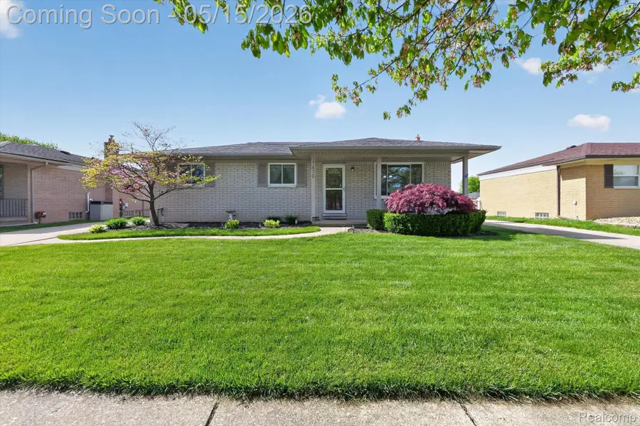 17830 Kuecken Street, Clinton, MI 48038 - #3