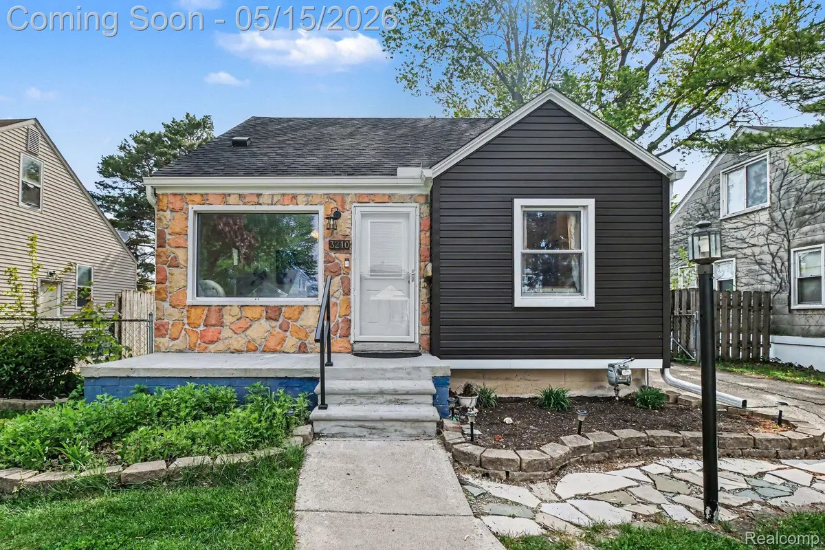 3210 N Wilson Avenue, Royal Oak, MI 48073 - #1