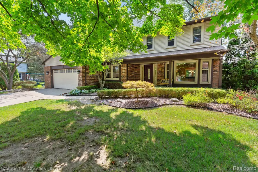 41101 Croydon Court, Northville, MI 48168 - #2