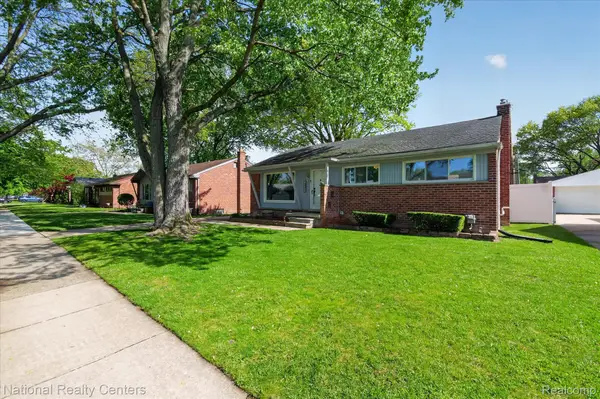 29911 Macintyre Street, Livonia, MI 48150