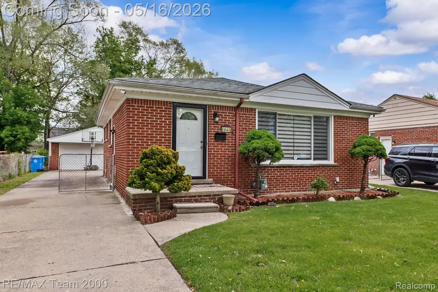 6640 Norborne Avenue, Dearborn Heights, MI 48127 - #3