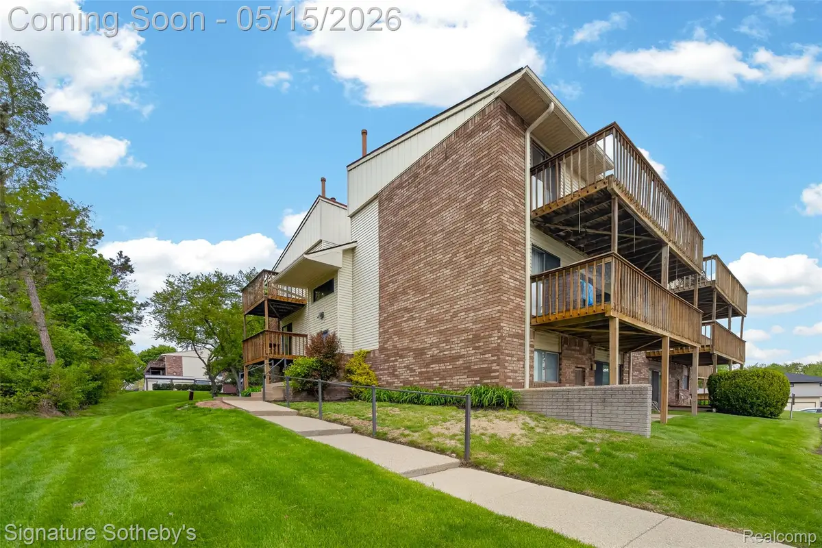875 S Pontiac Trail #B208, Walled Lake, MI 48390 - #1
