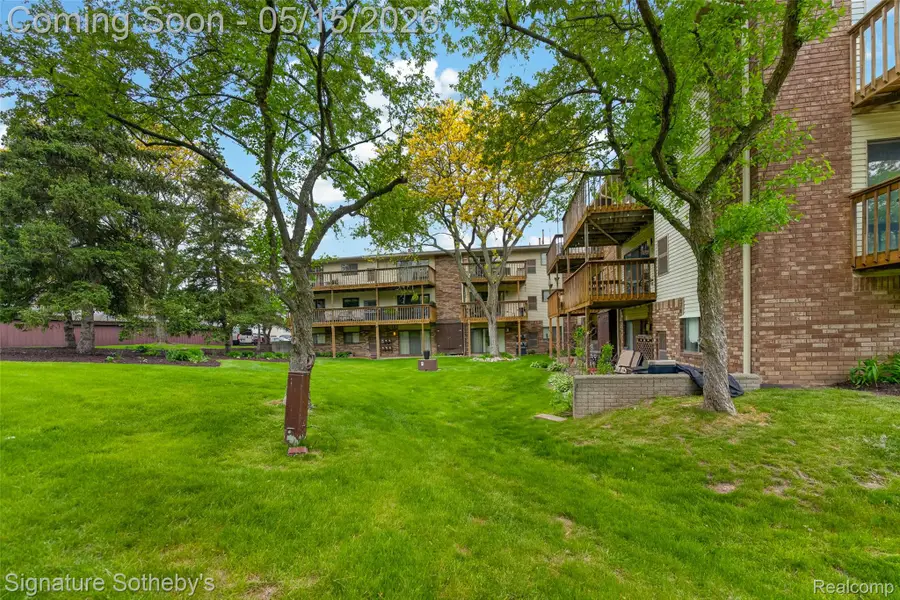 875 S Pontiac Trail #B208, Walled Lake, MI 48390 - #2