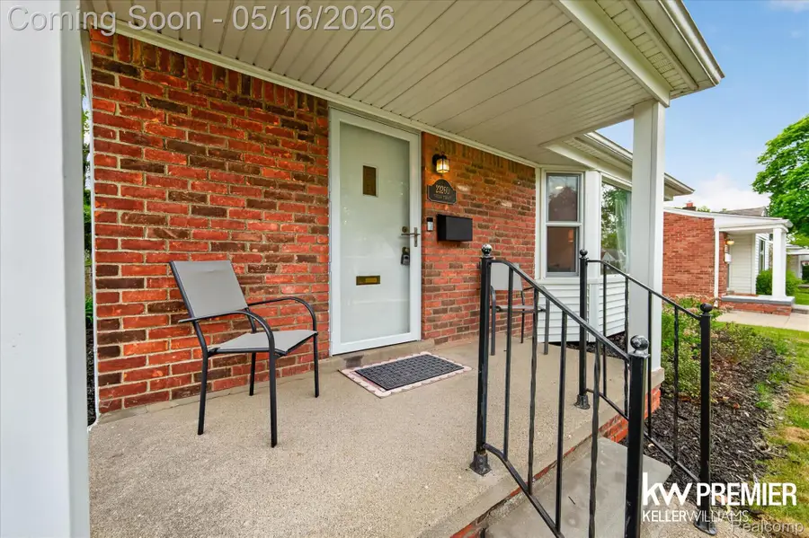 23260 Oneida Street, Oak Park, MI 48237 - #2