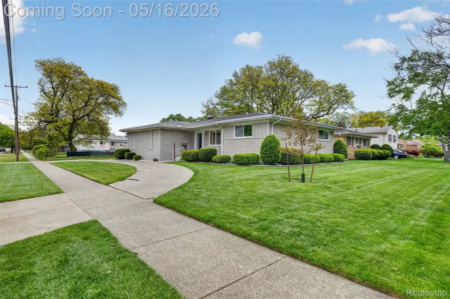 12014 Common Road, Warren, MI 48093 - #2