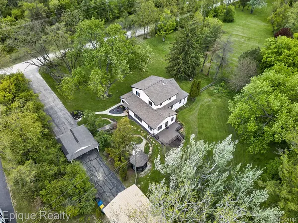 3710 Frains Lake Road, AnnArbor, MI 48105