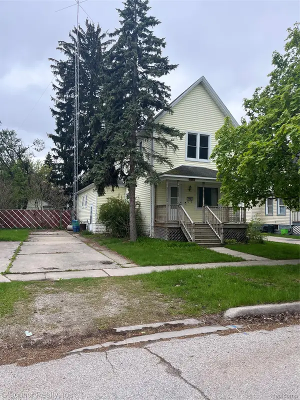 1124 Pine Street, PortHuron, MI 48060