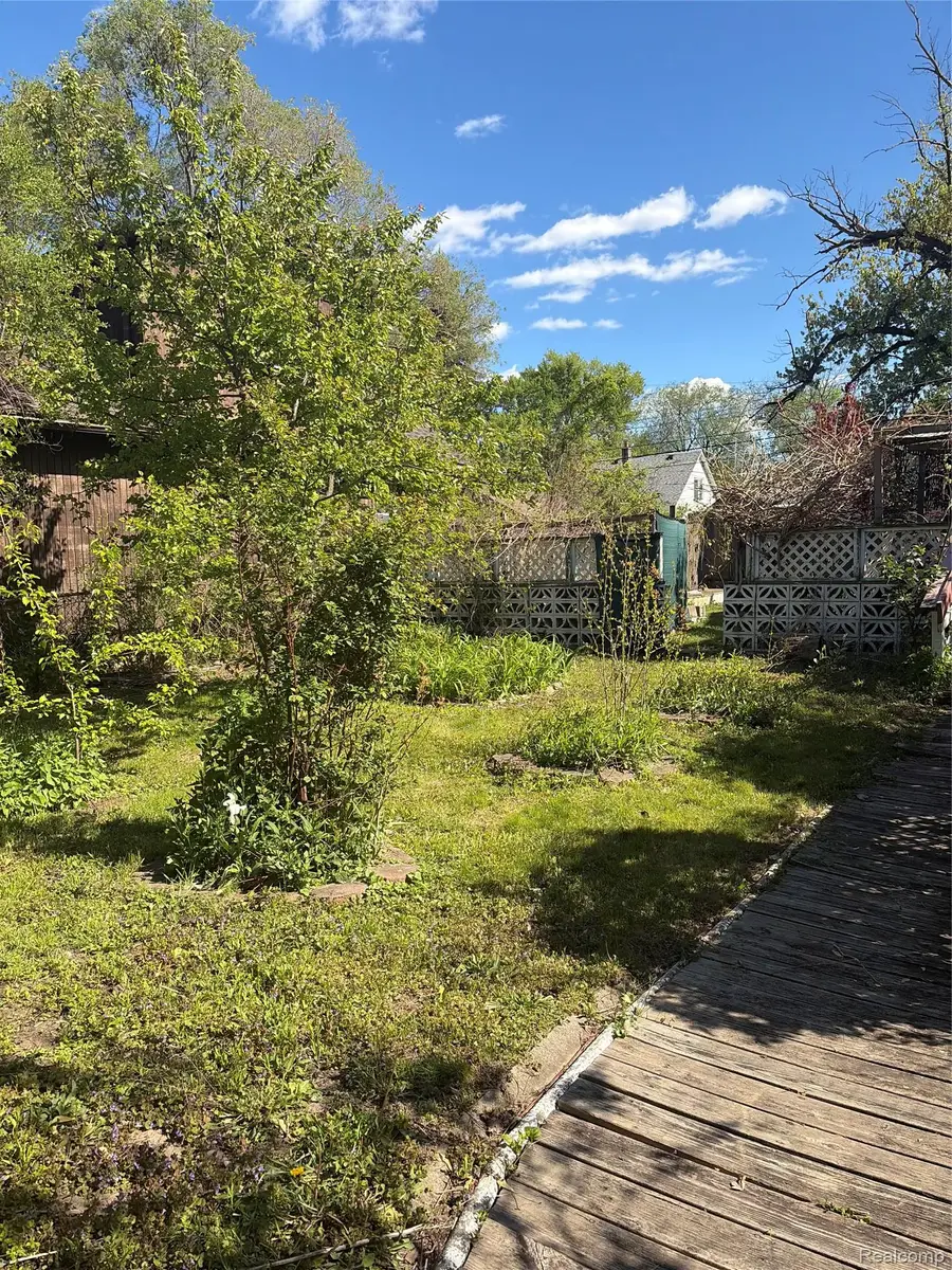7004 Orchard Avenue, Warren, MI 48091 - #3