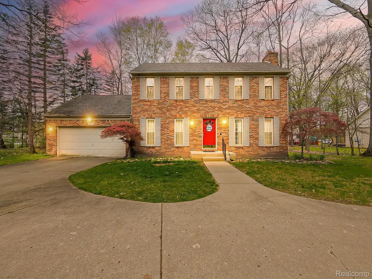 3688 Old Creek Road, Rochester Hills, MI 48307 - #1