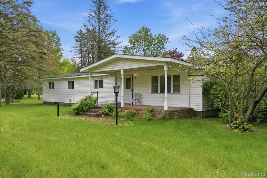 43625 Harris Road, Belleville, MI 48111 - #3