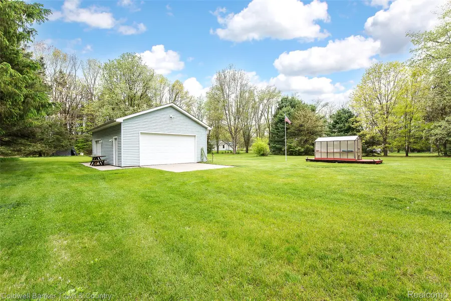 2154 Kingston Drive, Pinckney, MI 48169 - #3