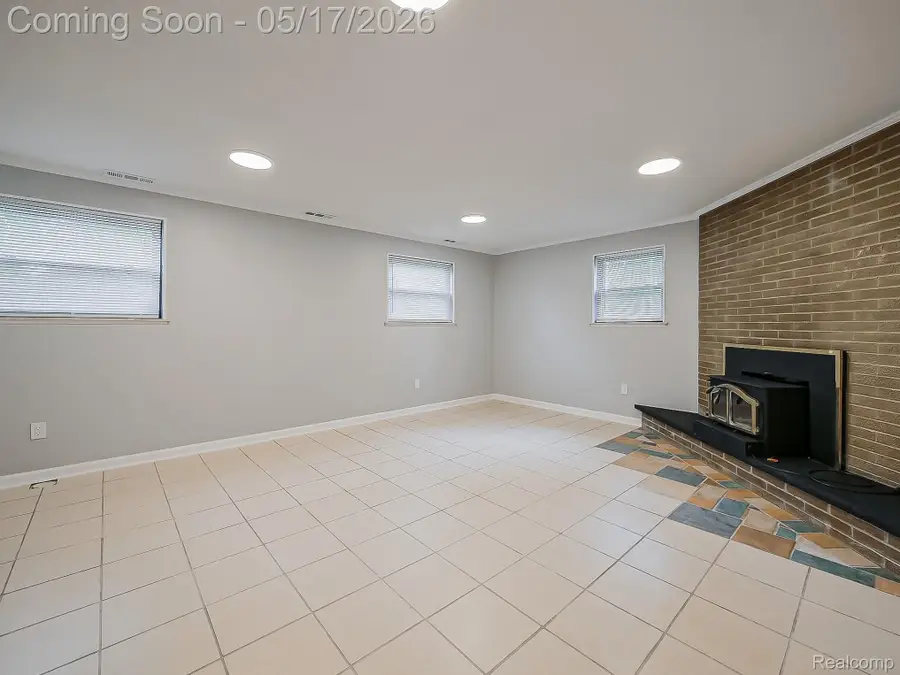 7580 Thornwood Street, Canton, MI 48187 - #2