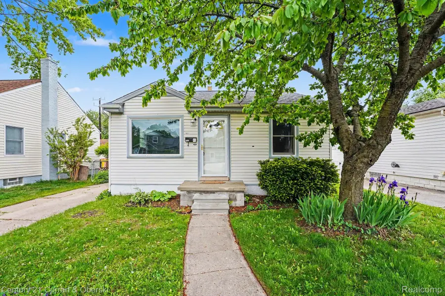 7921 Jackson Street, Taylor, MI 48180 - #2