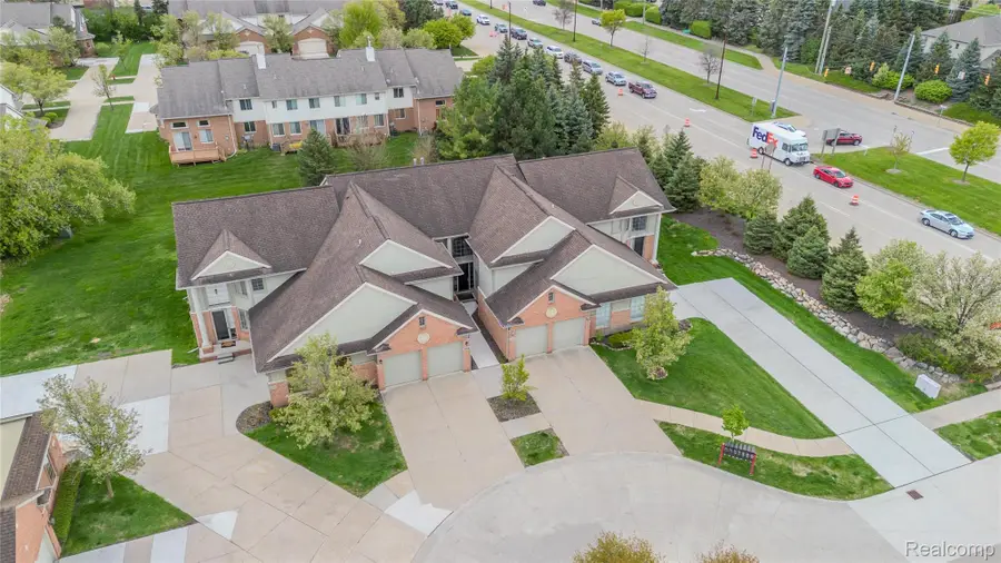 1030 Lorenzo Court, Troy, MI 48085 - #3