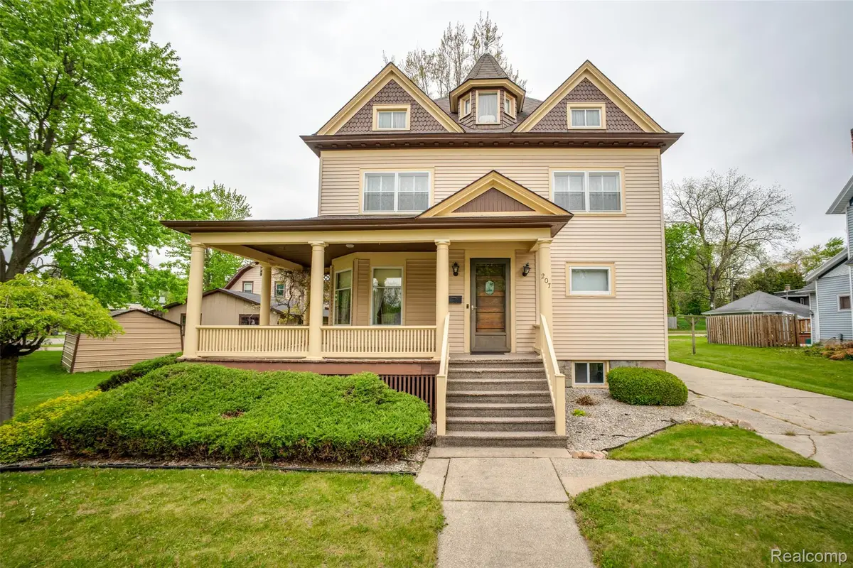 207 N Pine River Street, Ithaca, MI 48847 - #1