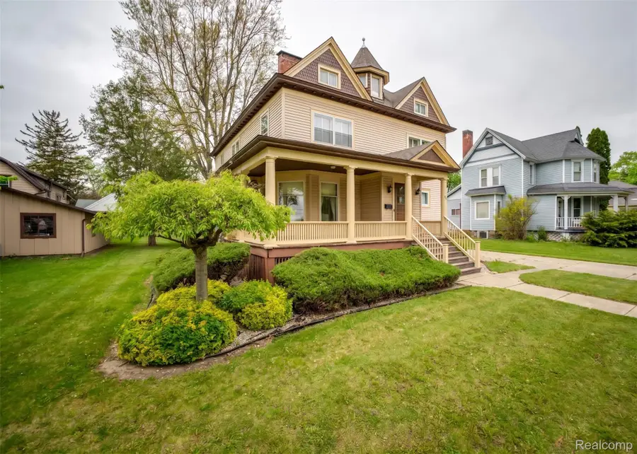 207 N Pine River Street, Ithaca, MI 48847 - #3