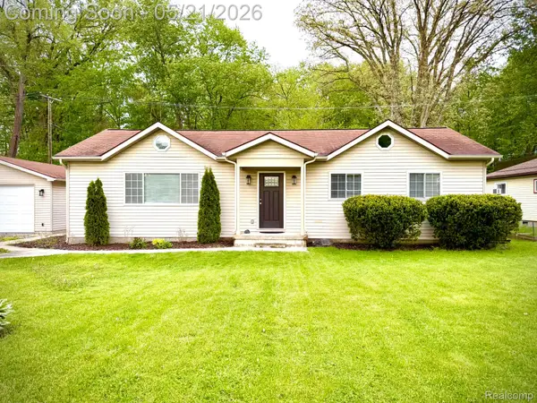 1673 Edwin Drive, Brighton, MI 48114