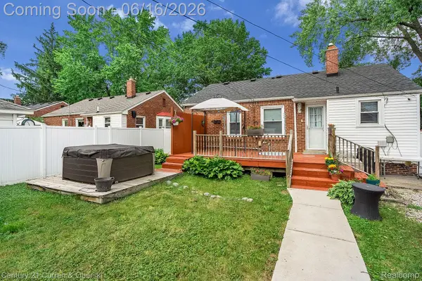 26101 Fordson Highway, Redford, MI 48239