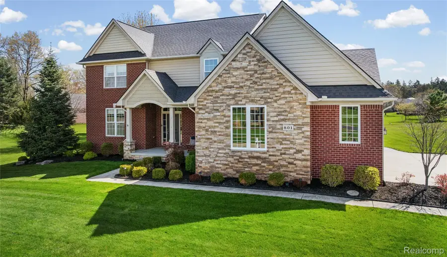 801 Watersmeet Drive, Oxford, MI 48371 - #3