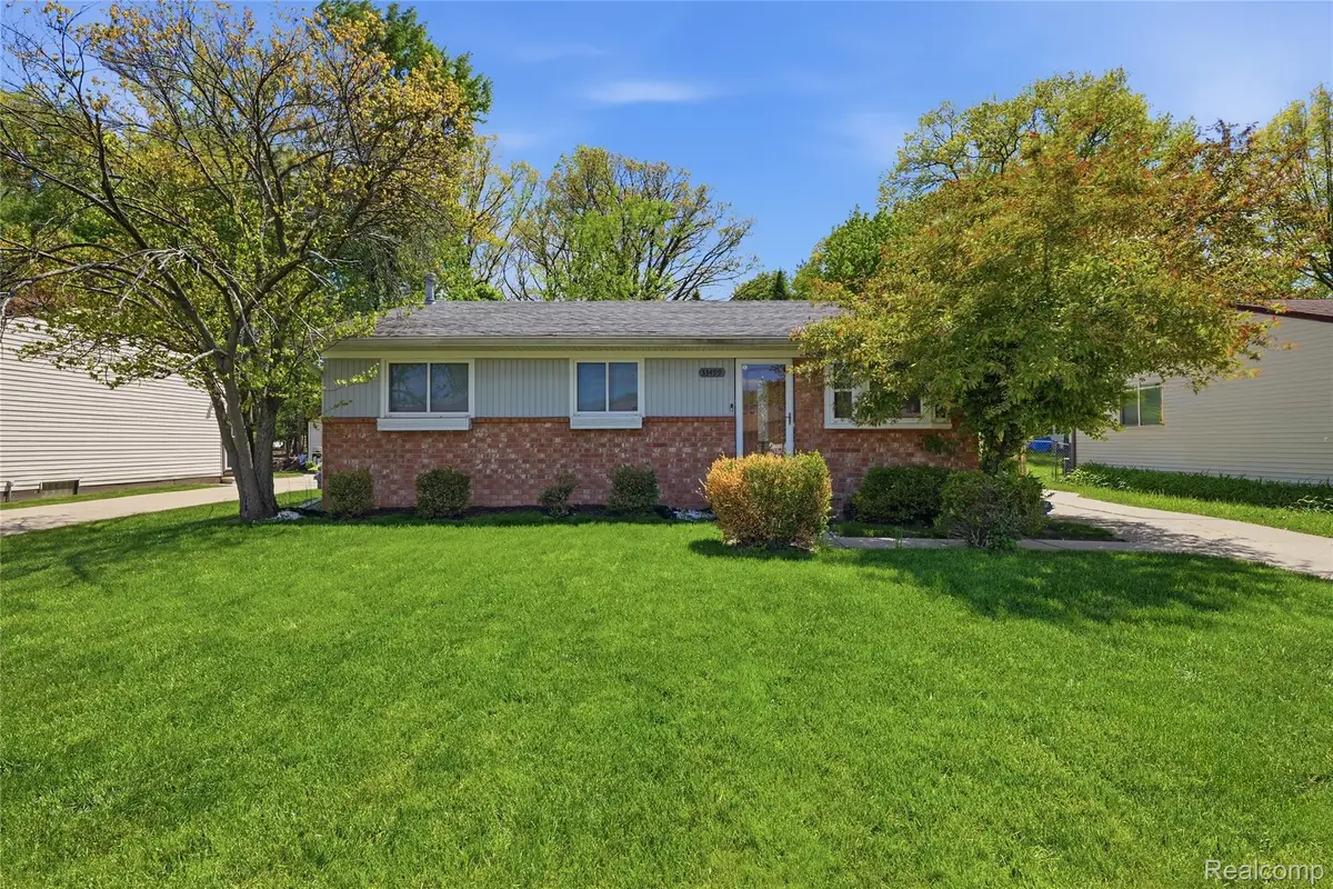 33499 Unicorn Court, Westland, MI 48186 - #1