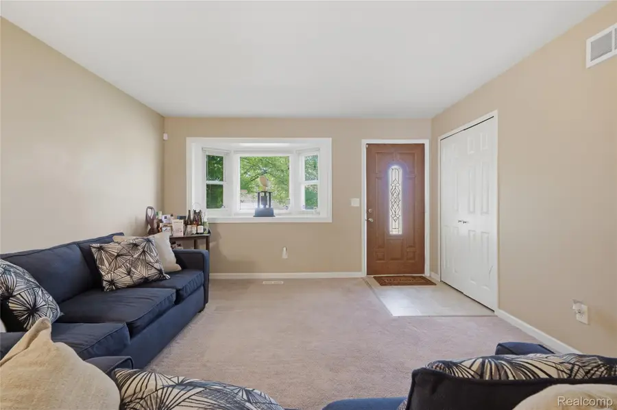 33499 Unicorn Court, Westland, MI 48186 - #3