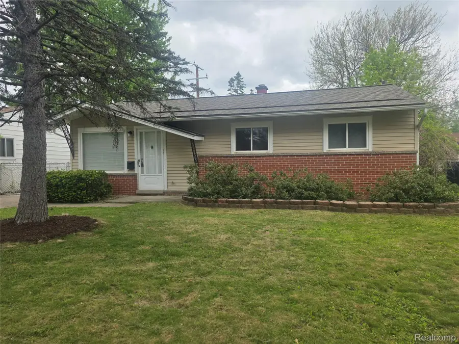 32126 Harvard Street, Westland, MI 48186 - #2