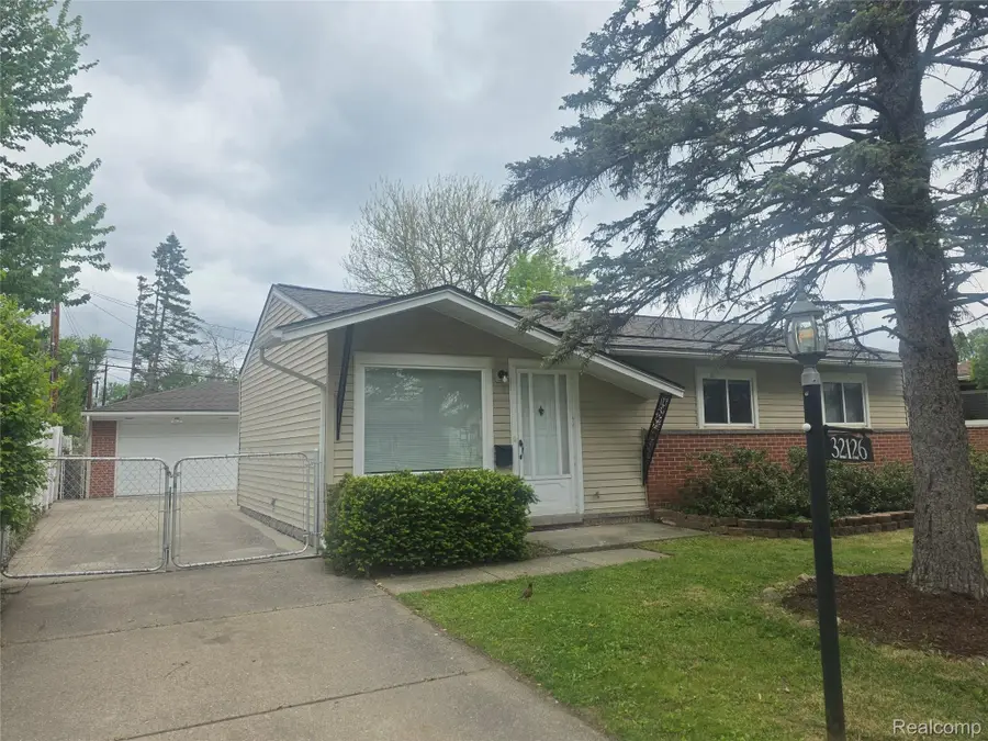 32126 Harvard Street, Westland, MI 48186 - #3