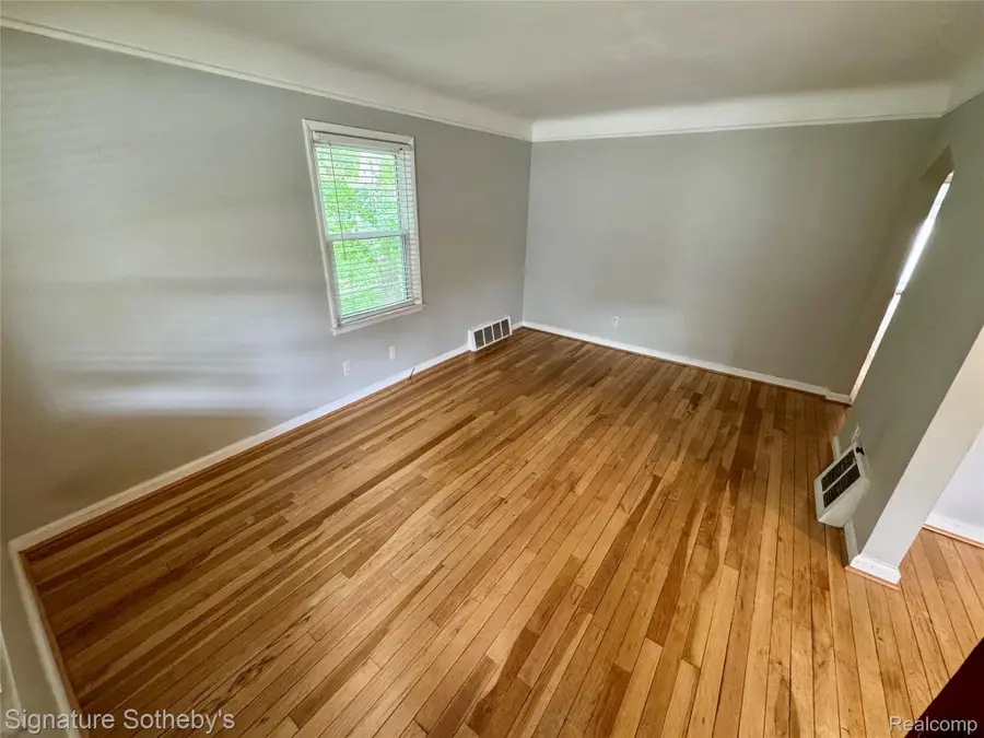911 S Wilson Avenue, Royal Oak, MI 48067 - #3