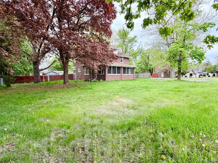 1331 South Boulevard W, Troy, MI 48098 - #2