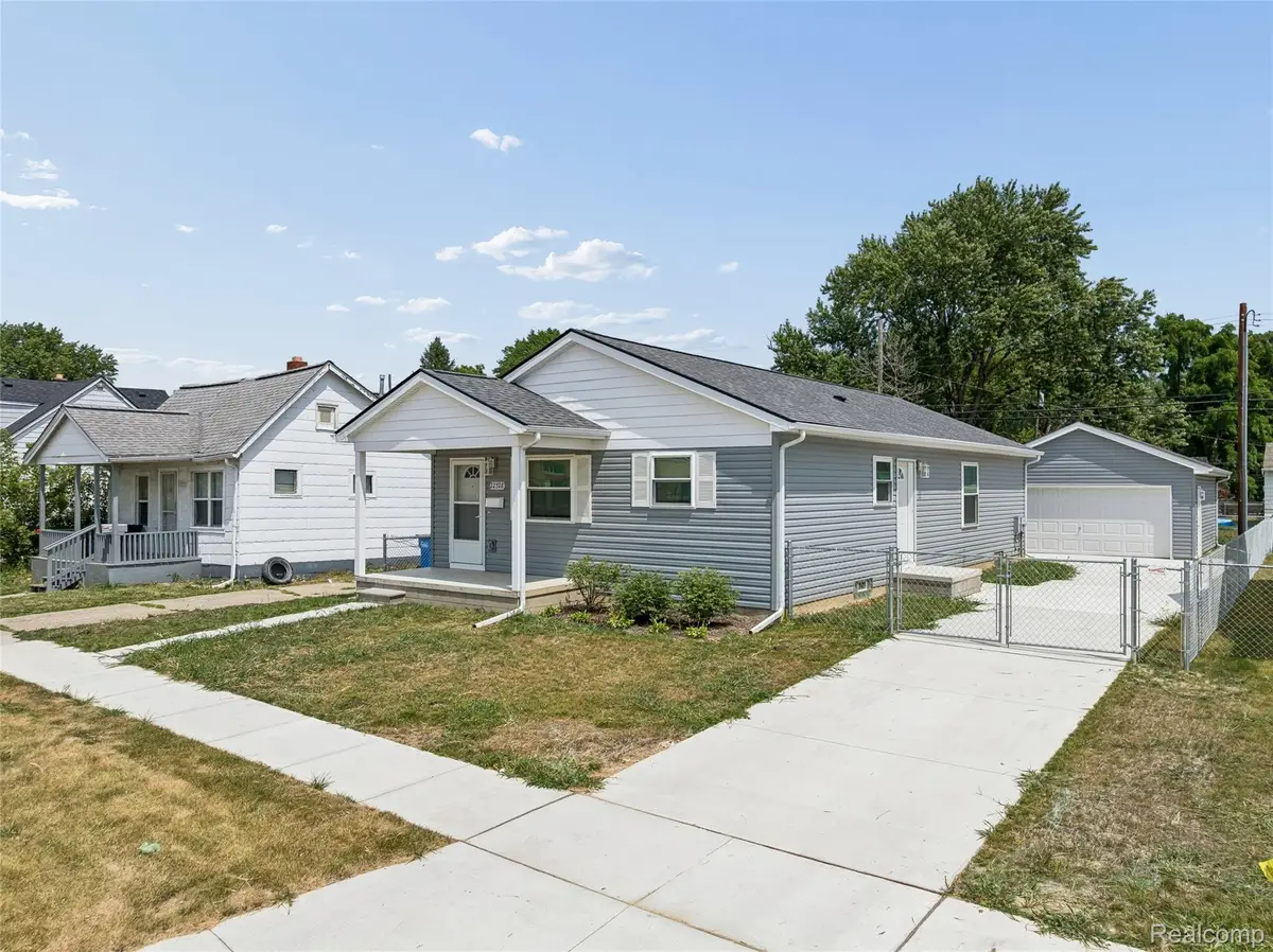 22728 Mac Arthur, Warren, MI 48089 - #1