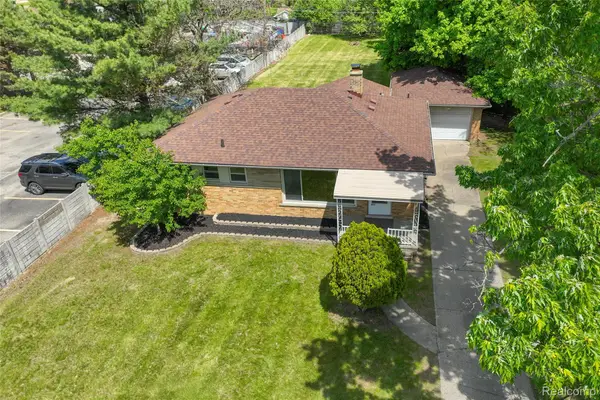27230 W 6 Mile Road, Redford, MI 48240