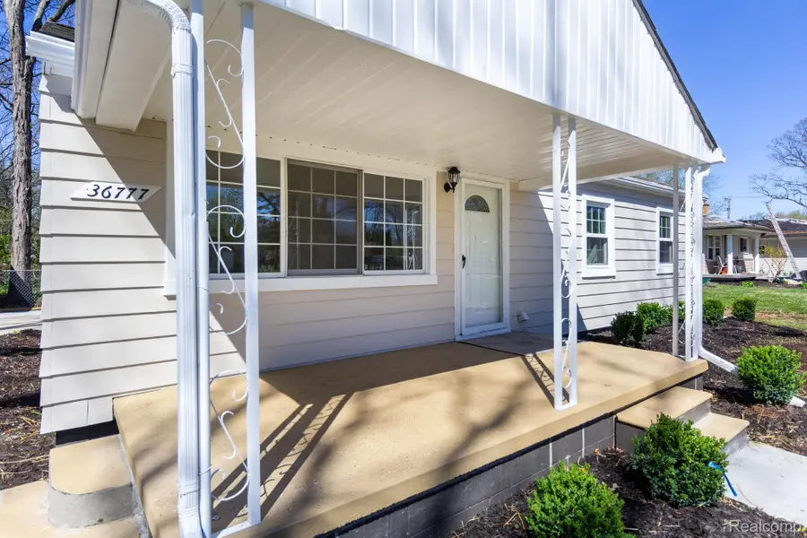 36777 Mulberry Street, Clinton Township, MI 48035 - #3