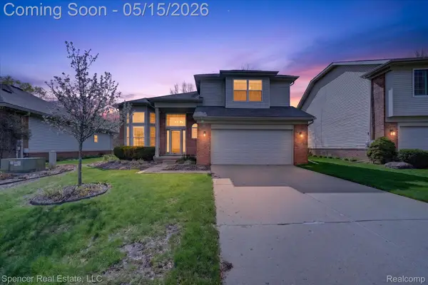 3141 Bridlewood Drive, Rochester, MI 48306