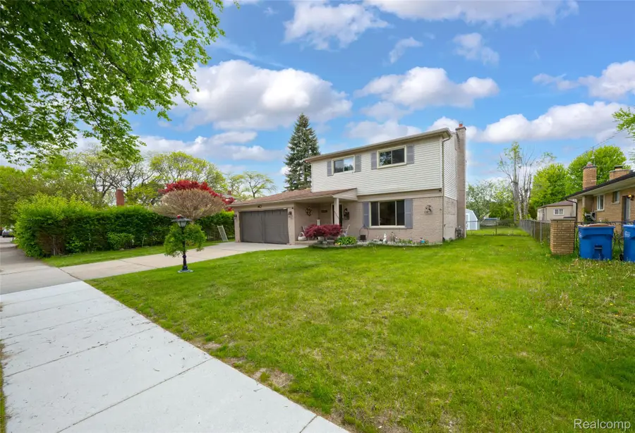 30615 Scrivo Drive, Warren, MI 48092 - #3