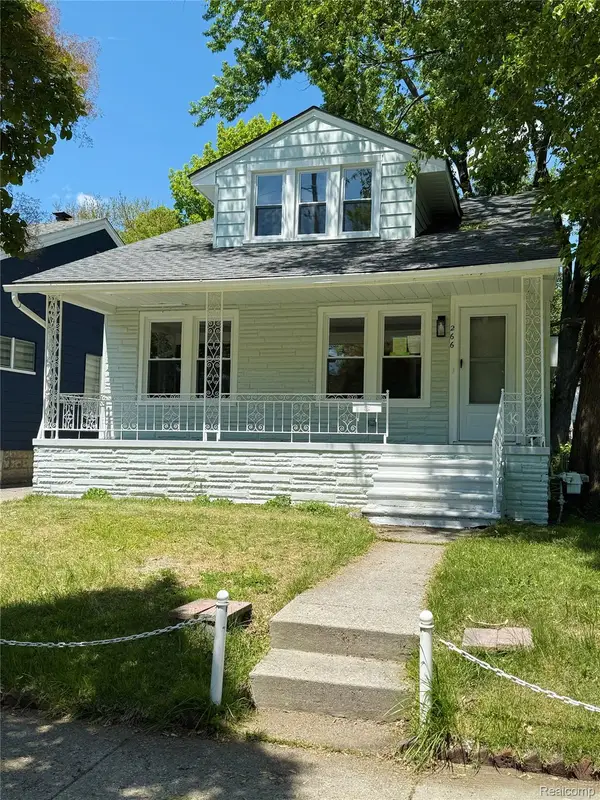 266 W Bennett Avenue, Ferndale, MI 48220