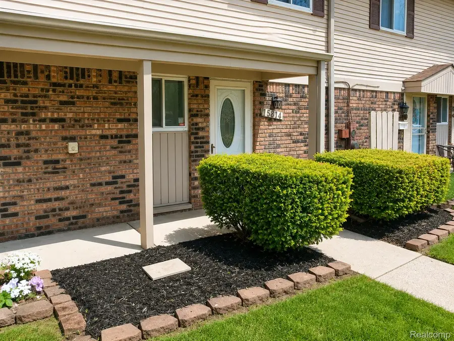 15814 Dupage Boulevard, Taylor, MI 48180 - #2