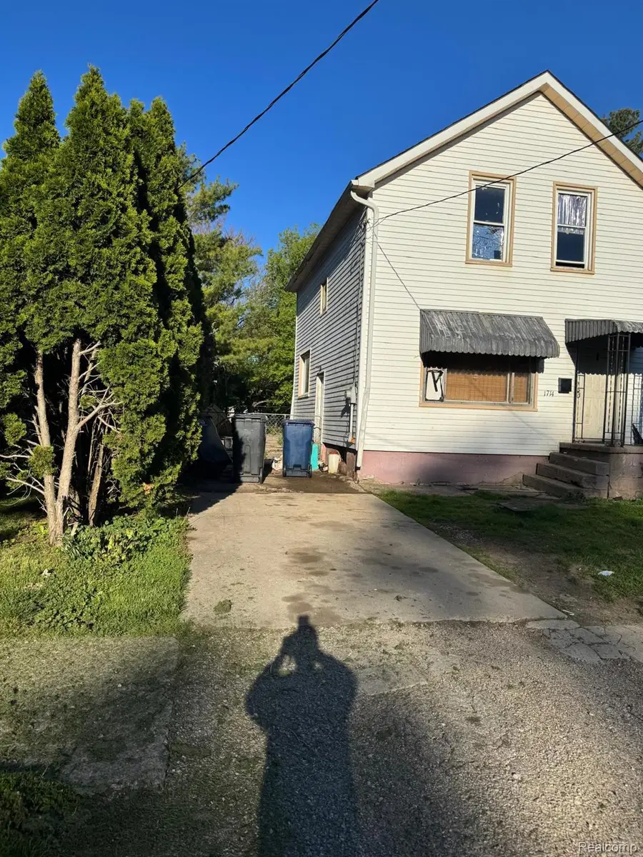 1714 Levern Street, Flint, MI 48506 - #2